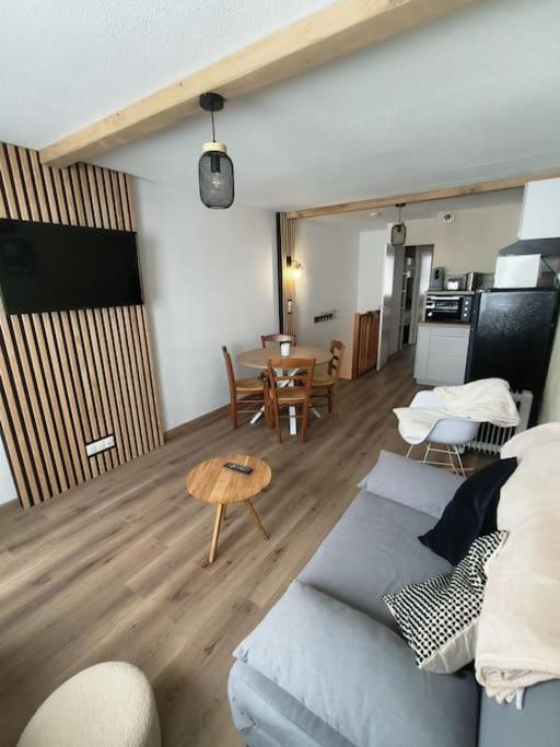 T2 Cosy Au Pied Des Pistes Apartment บาญเญอ-เดอ-บีกอร์ ภายนอก รูปภาพ